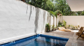 Exclusive Spacious 2 Br. Apt. wPrivate Pool Sonos Audio Speakers